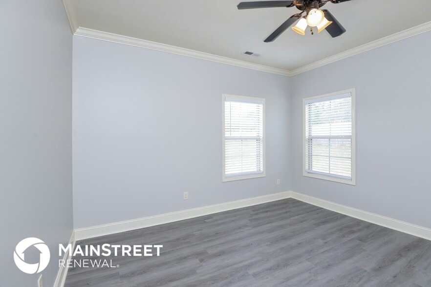 Building Photo - 45 Smith Glen Dr