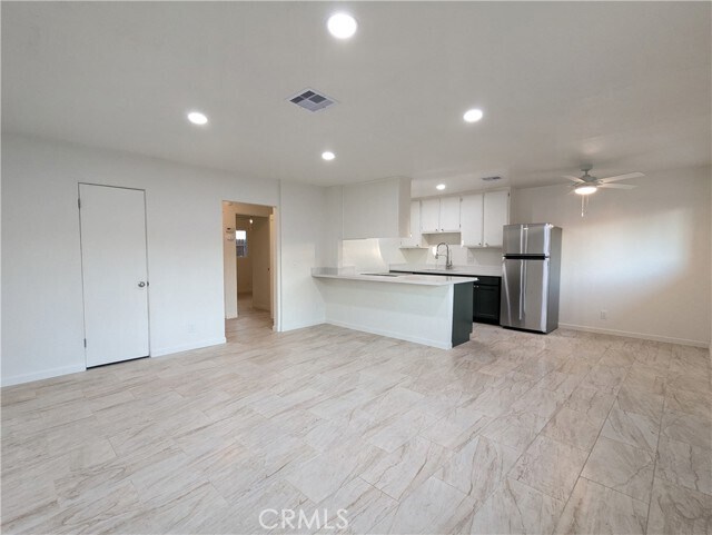 Building Photo - 73443 Catalina Way