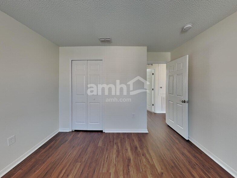 Building Photo - 8255 Settlers Crk Lp