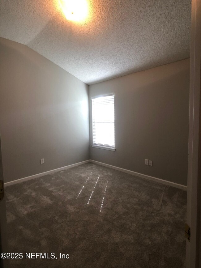 Building Photo - 3566 White Cow Ct