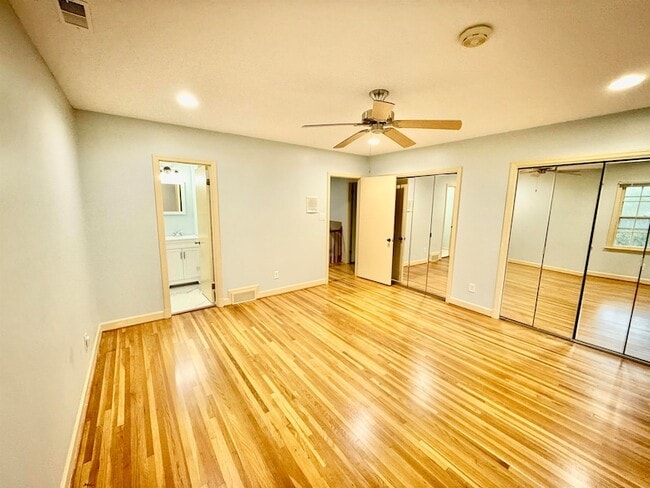 Building Photo - 1881 Akerswood Cove