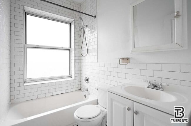 Building Photo - 1 bedroom in BROOKLYN NY 11226