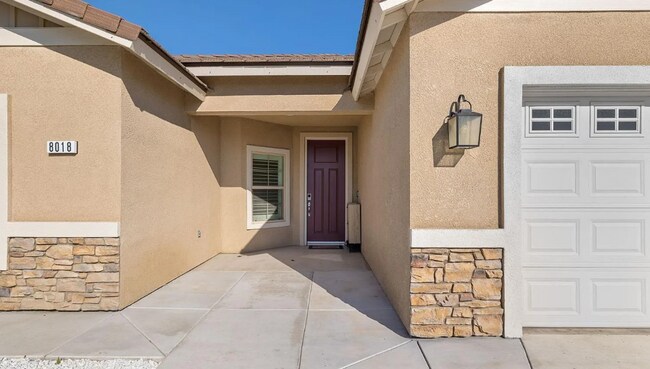 Building Photo - 8018 Cuyama River St
