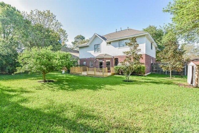 Building Photo - 22847 Red River Dr