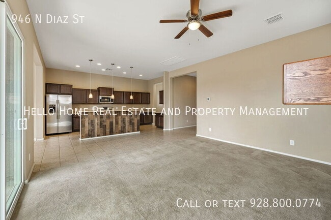 Building Photo - 946 N Diaz St