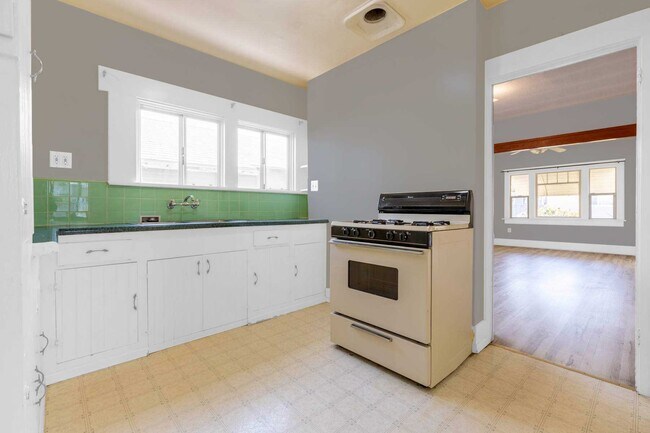 Building Photo - 4067 Illinois St