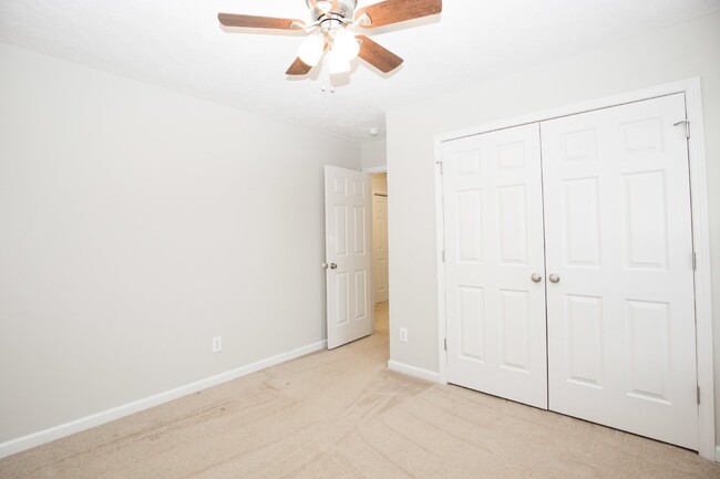 Building Photo - "Charming 4-Bedroom Home with Granite Coun...