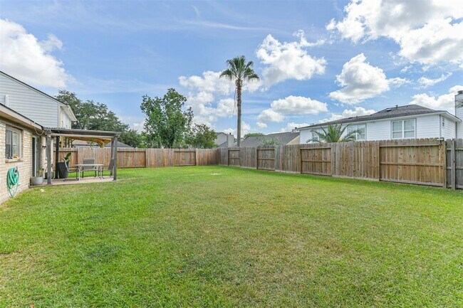 Building Photo - 9622 Oldenburg Ln