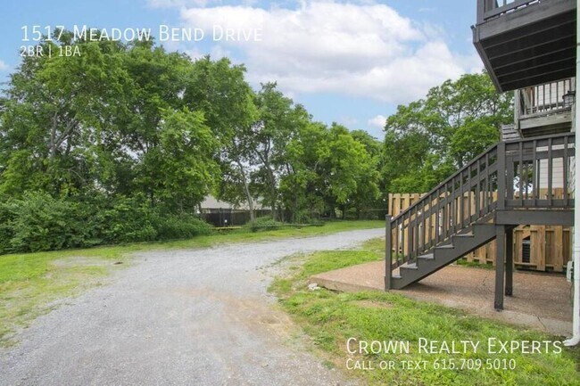 Building Photo - 1517 Meadow Bend Dr