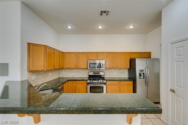 Building Photo - 254 Windsong Echo Dr