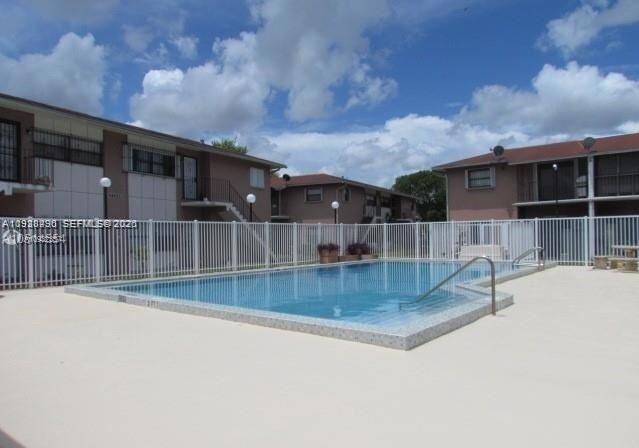 Building Photo - 13231 SW 17th Ln