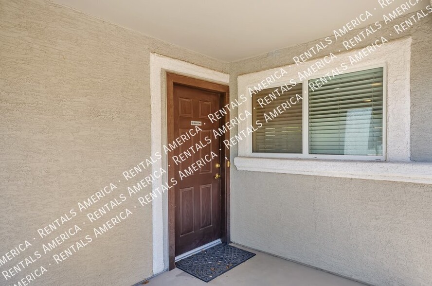 Building Photo - 2834 W Duskywing Dr