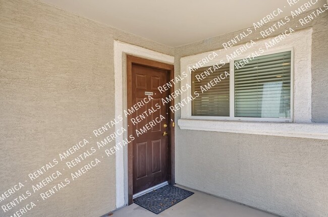 Building Photo - 2834 W Duskywing Dr