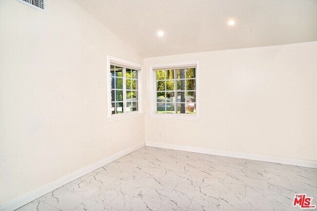 Building Photo - 20447 Coulson St