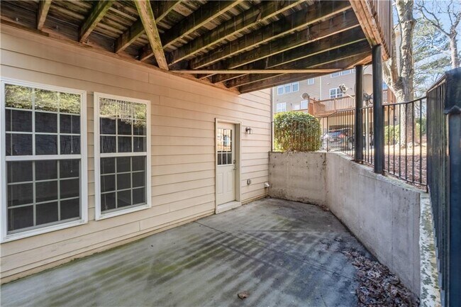 Building Photo - 2117 Wylmoor Way