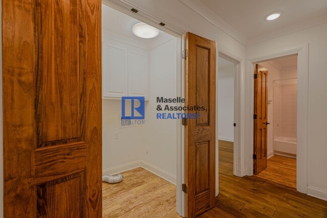 Building Photo - 2 Bed/2 Bath Townhouse in Brandon