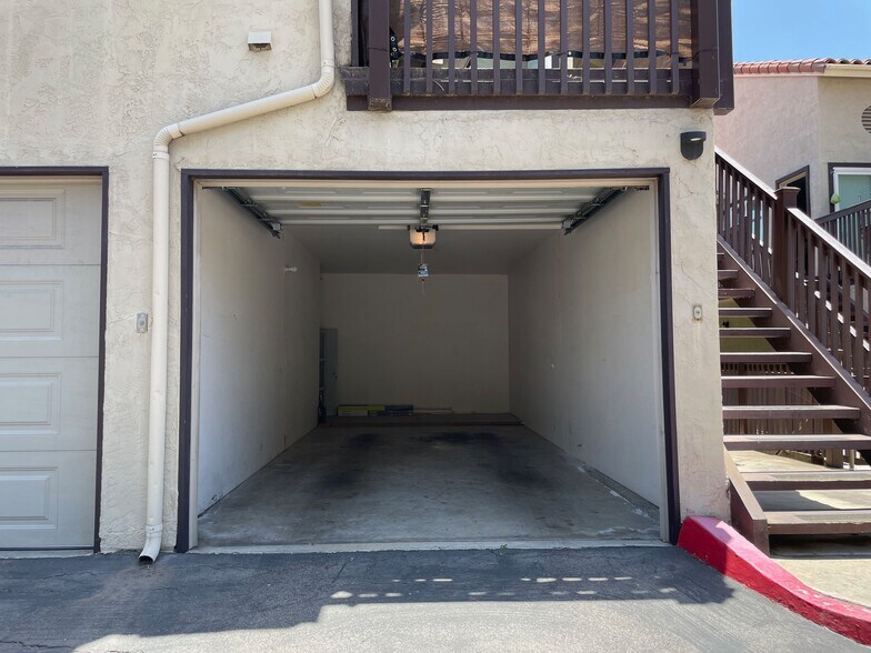 Building Photo - 3513 Caminito Sierra