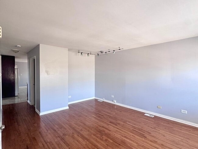 Building Photo - 43 W Ann St