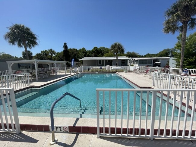 Building Photo - 13122 Grape Ave