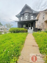 Building Photo - Beautiful 6 Bedrooms and 1
