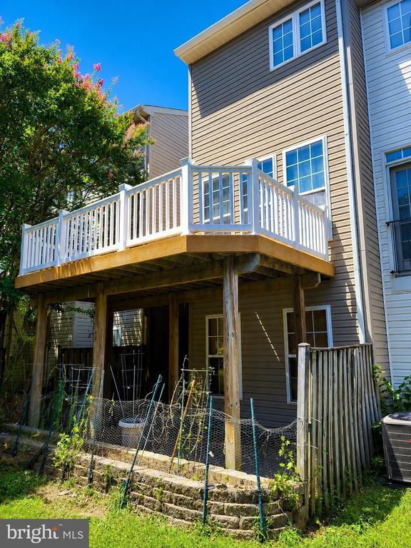 Building Photo - 4302 Begonia Dr