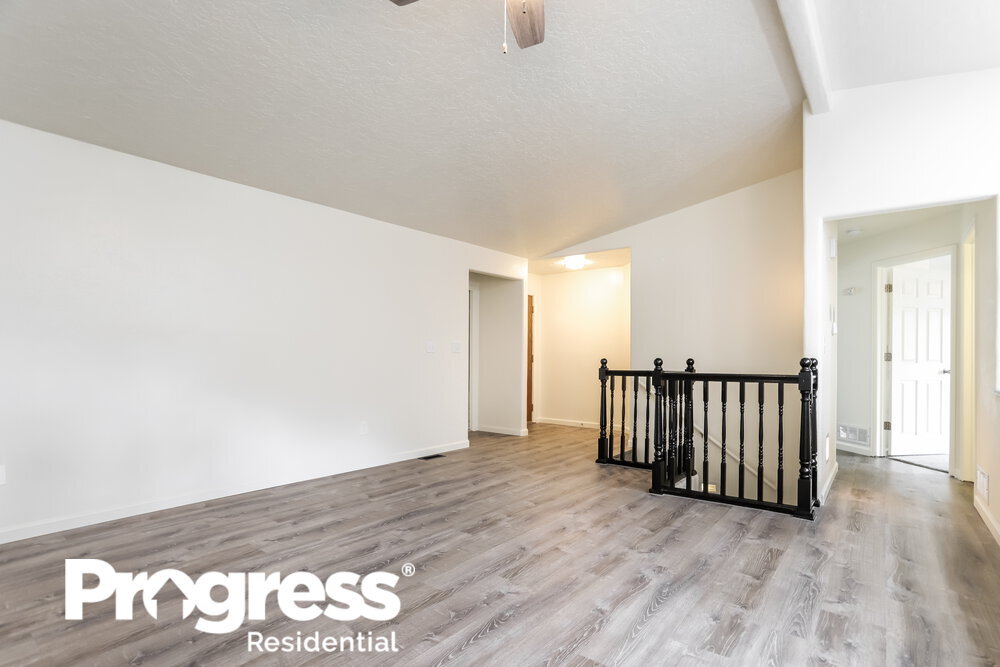Building Photo - 8480 S Upham Way