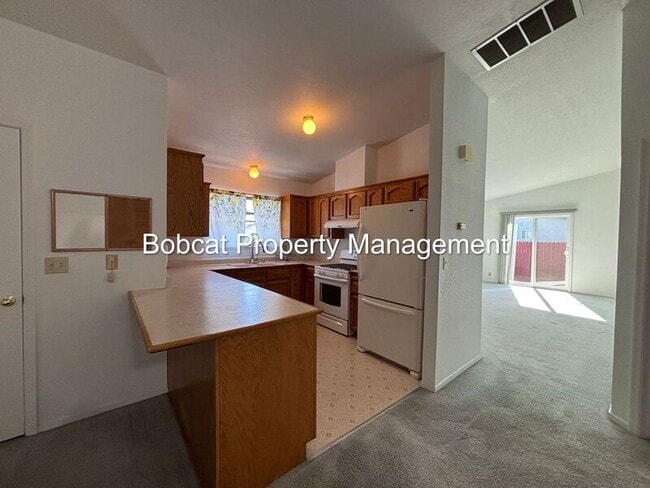 Building Photo - 628 Long Valley Rd