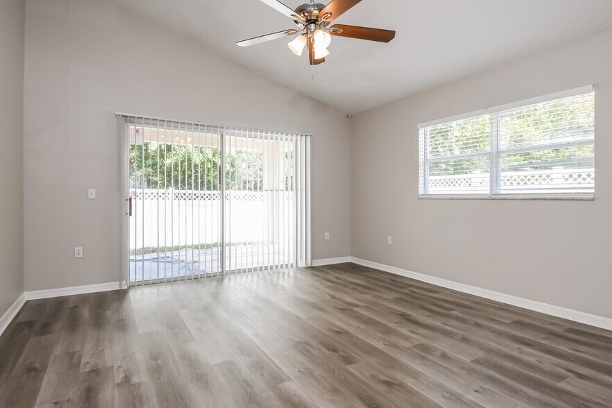 Building Photo - 143 Southampton Dr