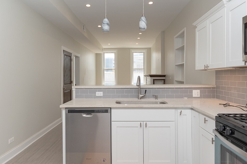 Building Photo - 1637 N Clybourn Ave