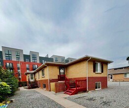 Building Photo - Prime Location! 1BR Bungalow Near DU, Ligh...