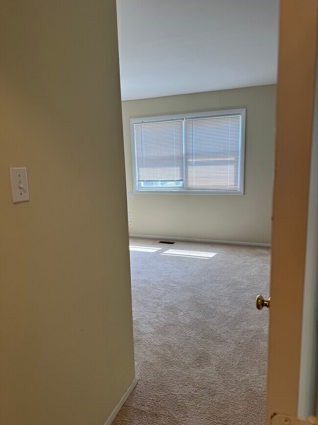 Building Photo - 14648 Balsam St