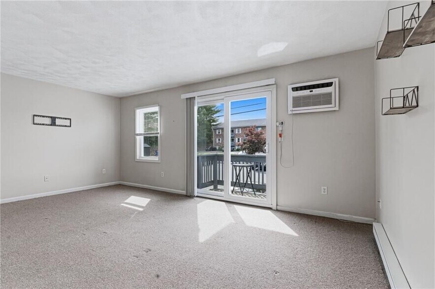 Building Photo - 200 Manville Hill Rd