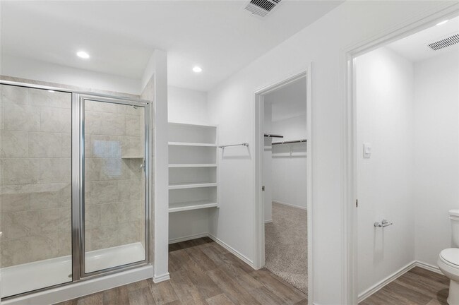 Building Photo - 7418 Elm Lndg Ln