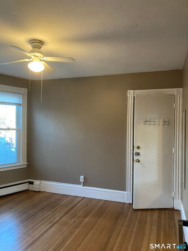 Building Photo - 192 Foster St