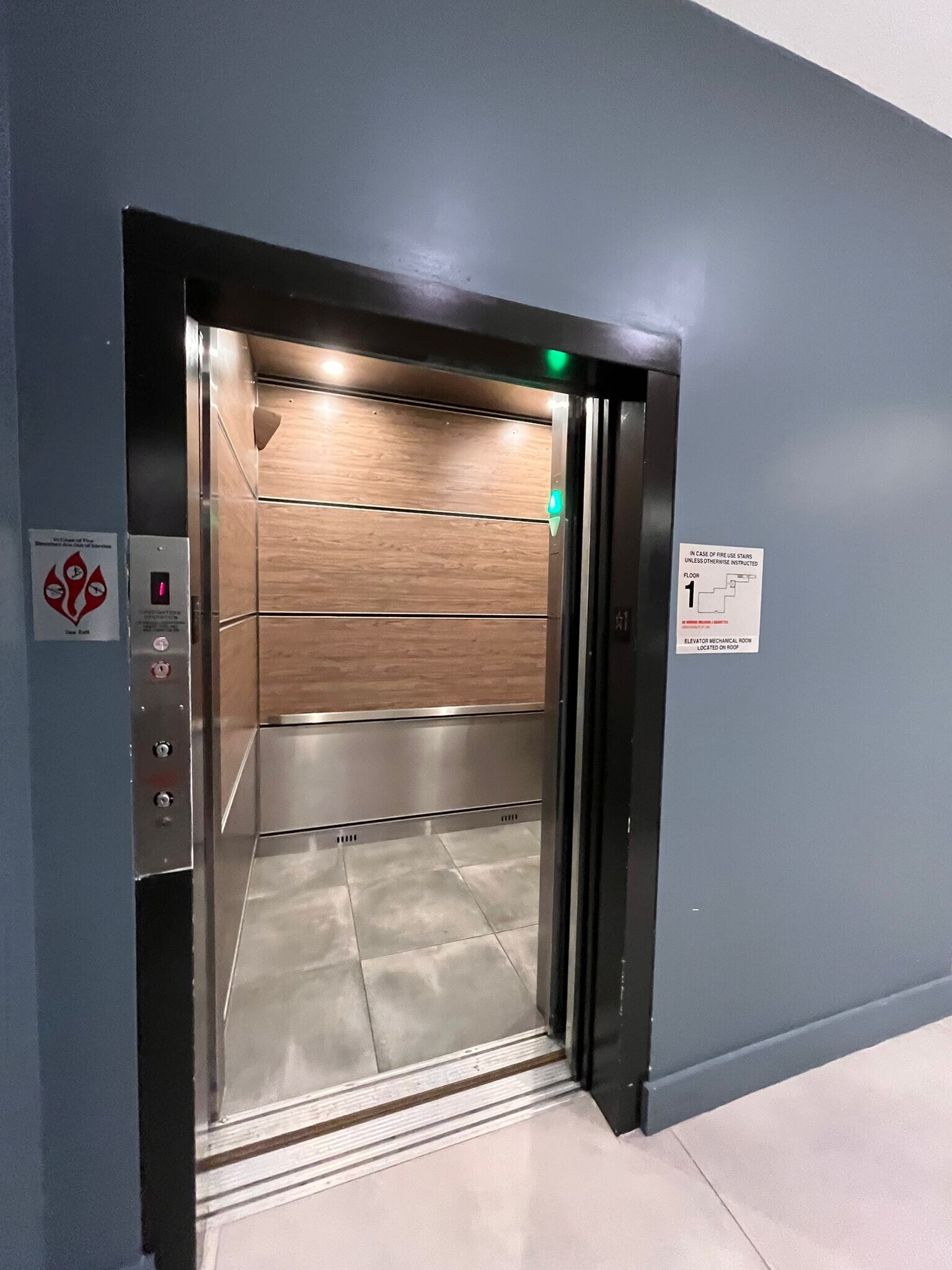 Building Photo - 543 Martin Luther King Jr Dr