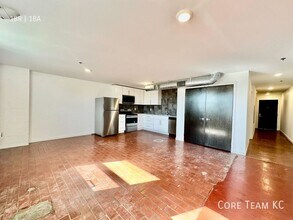 Building Photo - 1180 E 30th St