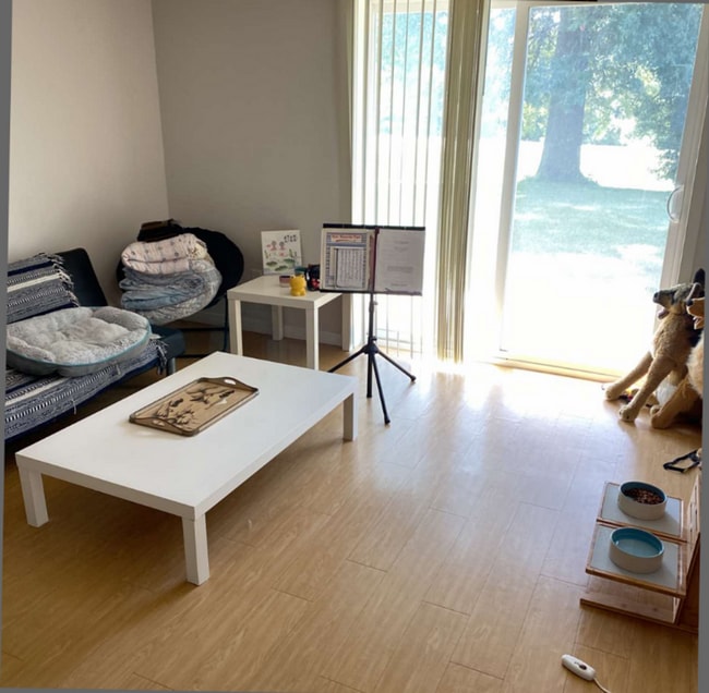 Building Photo - $875 | 1 Bedroom, 1 Bathroom Condo | No Pe...