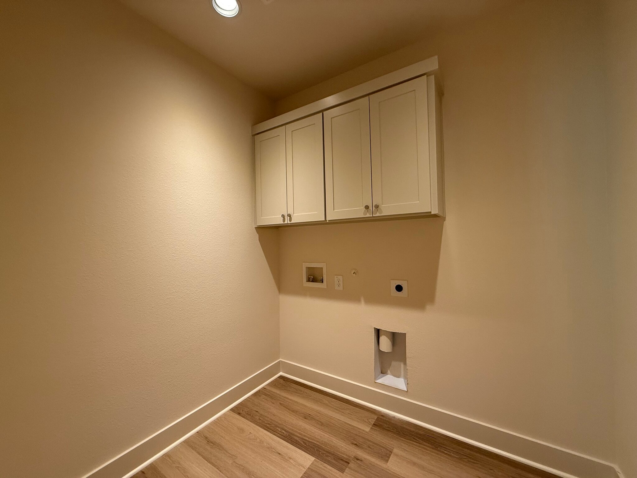 Building Photo - 104 Kirkland St