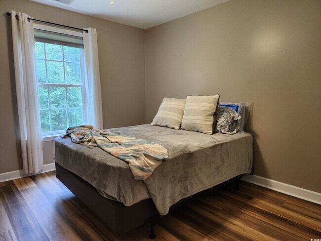 Building Photo - 2839 Green Pond Cir