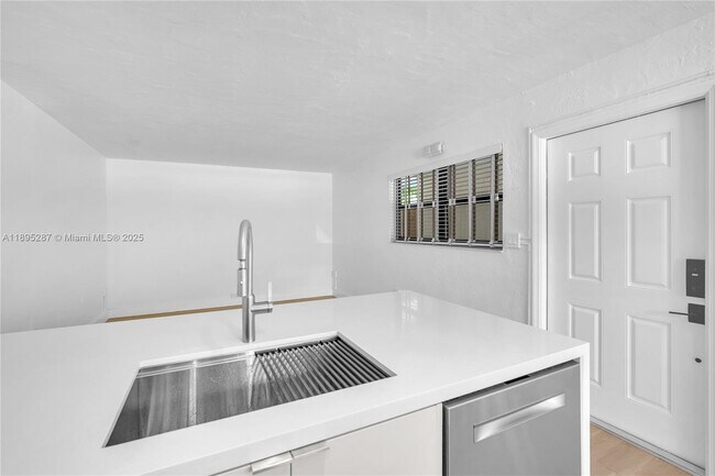 Building Photo - 3265 Virginia St