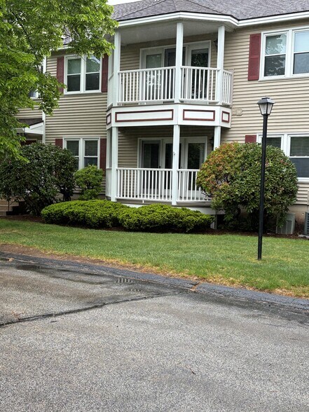 Building Photo - 690 S Porter St