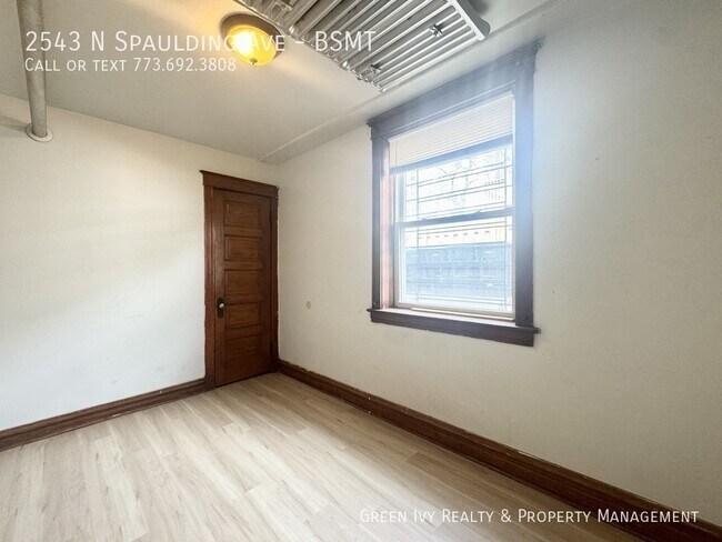 Building Photo - 2543 N Spaulding Ave