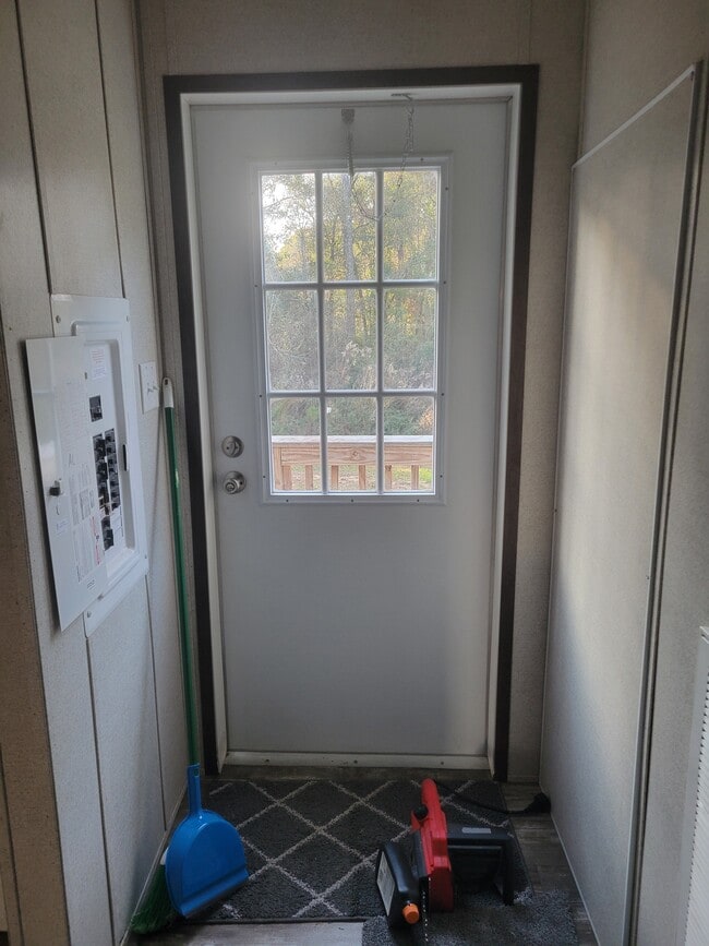 Building Photo - 8106 5th St