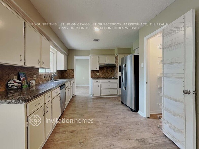 Building Photo - 3414 Creekbriar Dr