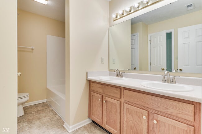Building Photo - 6028 Wildcat Dr