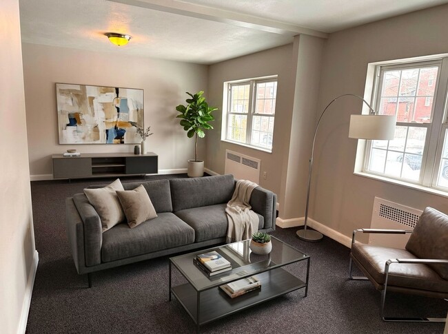 Building Photo - 41 Niles St