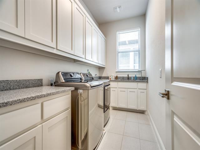 Building Photo - 905 Asbury Dr