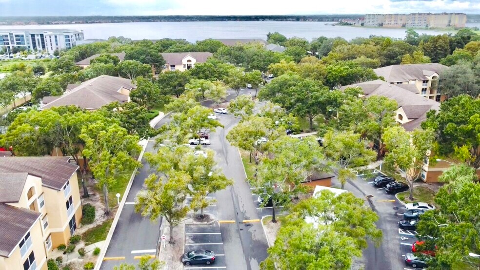 Building Photo - 7618 Pissarro Dr