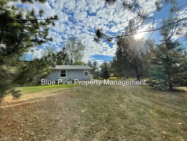 Building Photo - 587 W 10 S