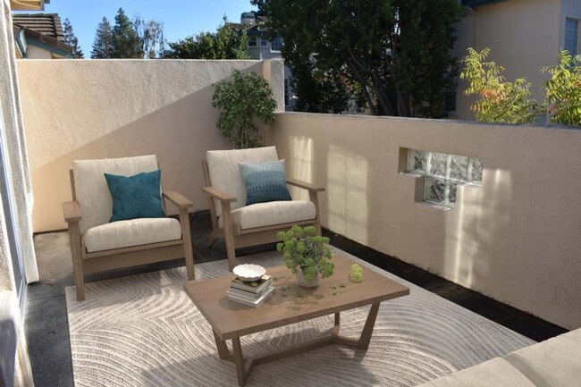 Building Photo - 4173 El Camino Real